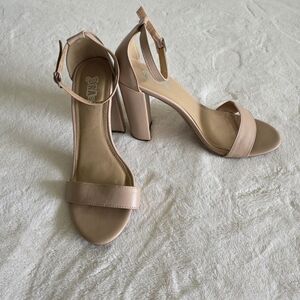 Tan 2 Strap Heeeled Sandals W/Back Zipper Size 7 1/2